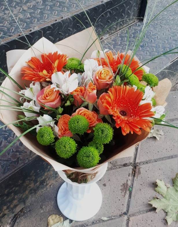 Букет цветов из: Герберы, Хризантемы, Альстромерии и Розы в Желябино