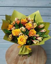 Букет цветов из:  Альстромерии и Розы в Желябино