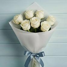 Букет 7 Белых роз Эдлесс Лав в Желябино