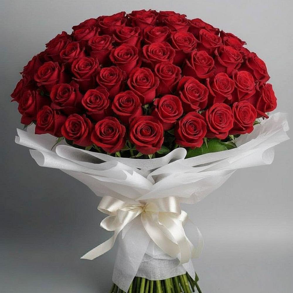 Букет 101 Красная роза Блэк Мэджик в Желябино