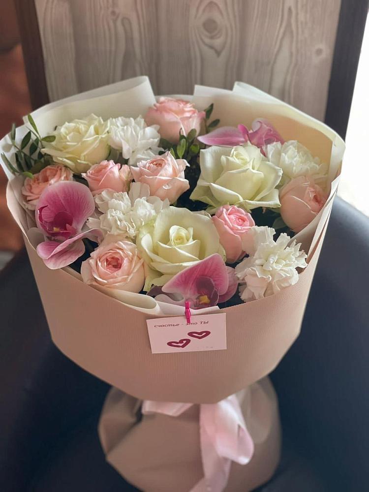 Букет цветов из: Орхидеи, Розы и Гвоздики в Желябино