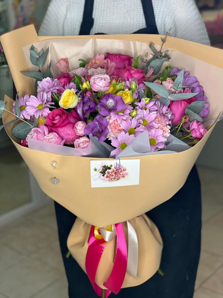 Букет цветов из: Хризантемы, Гвоздики и Альстромерии в Желябино