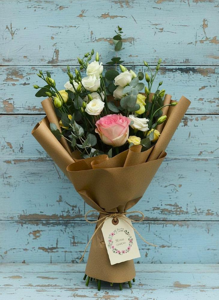 Букет цветов из: Розы и Лизиантусы в Желябино