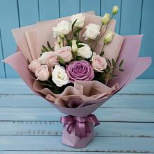 Букет цветов из:  Розы и Лизиантусы в Желябино