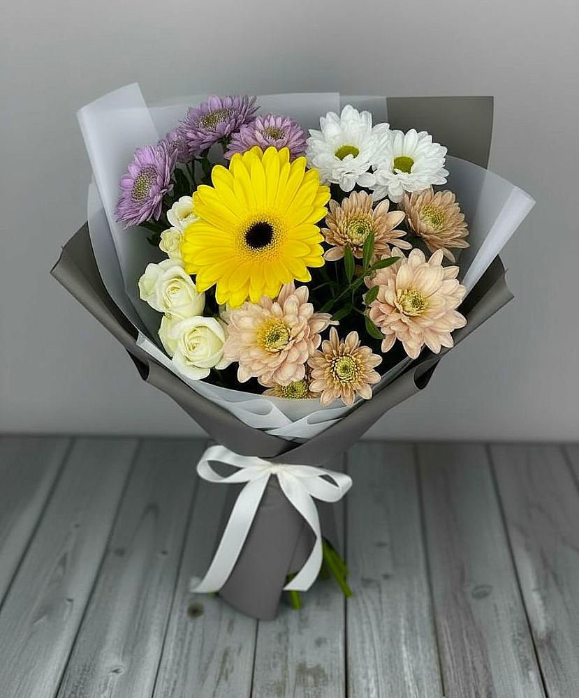 Букет цветов из: Розы, Герберы и Хризантемы в Желябино