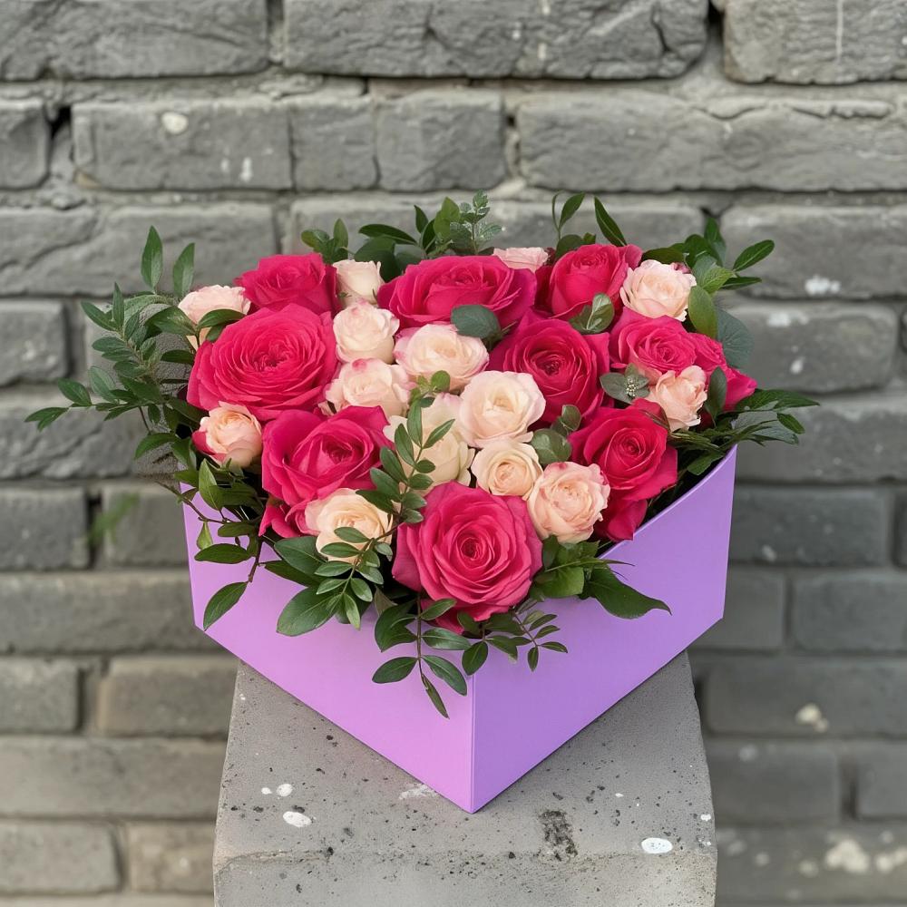 Цветочная композиция из Розы в коробке в Желябино