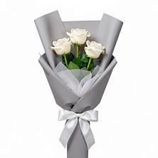 Букет 3 белые розы в Желябино