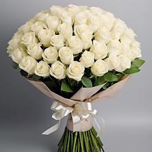 Букет 101 беля роза Белоснежка в Желябино