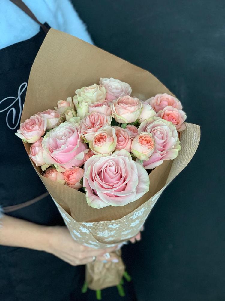 Букет цветов из: Хризантемы и Розы в Желябино