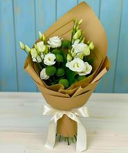 Букет цветов из:  Хризантемы и Лизиантусы в Желябино