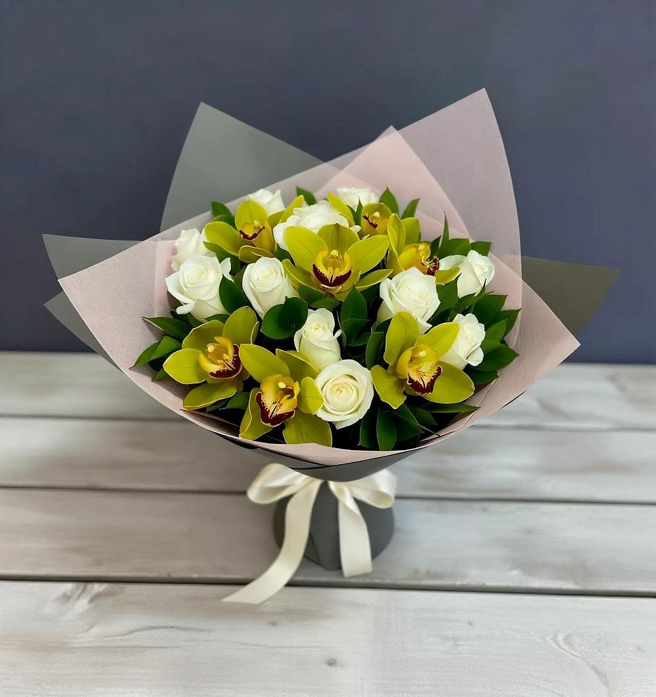 Букет цветов из: Орхидеи и Розы в Желябино