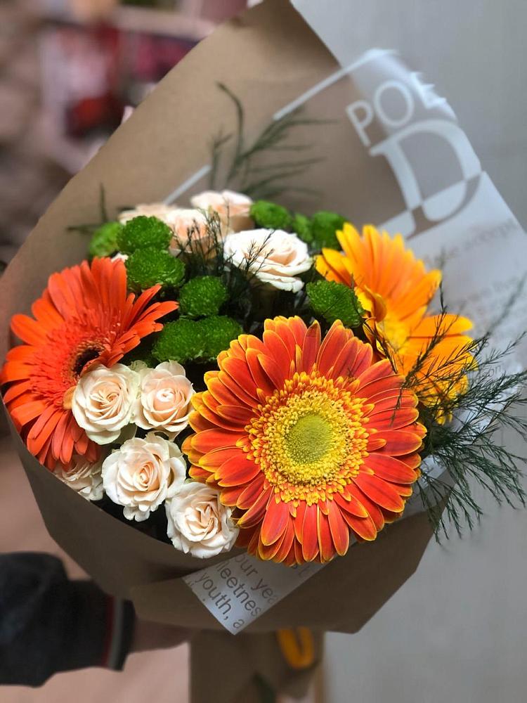 Букет цветов из: Герберы, Хризантемы и Розы в Желябино