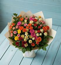 Букет Микс из разноцветных кустовых роз в Желябино